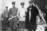 Эрнст фон Альтхаус (в центре) с Вильгельмом Франклем и Альфредом Ленцом. 1 июля 1916 г.